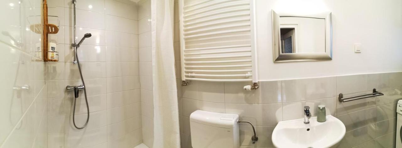 Angela Apartment Zagreb Bagian luar foto