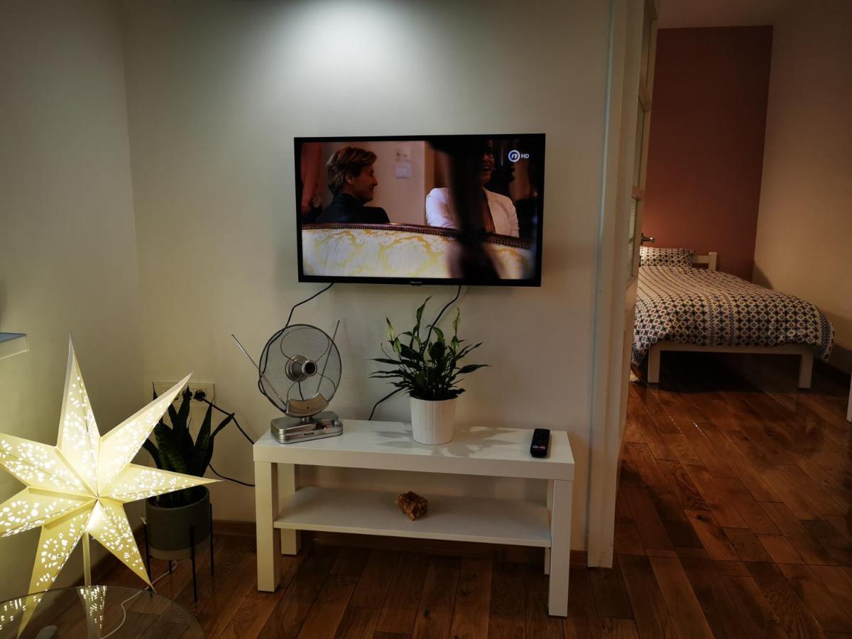 Angela Apartment Zagreb Bagian luar foto