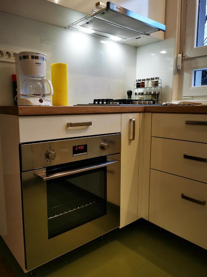 Angela Apartment Zagreb Bagian luar foto