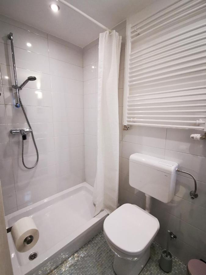 Angela Apartment Zagreb Bagian luar foto