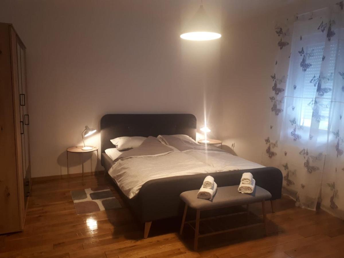 Angela Apartment Zagreb Bagian luar foto