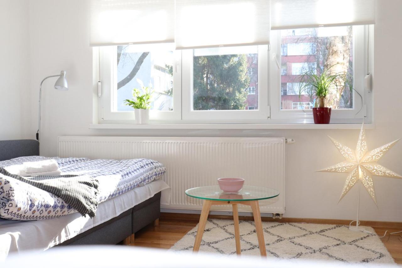 Angela Apartment Zagreb Bagian luar foto
